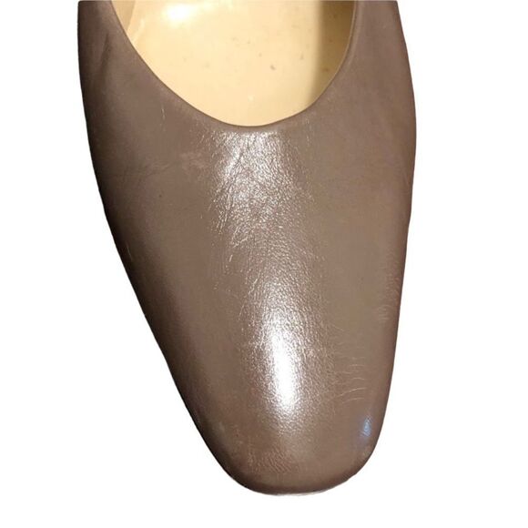 Etienne Aigner leather upper heels. Size 7.5. - Picture 8 of 9